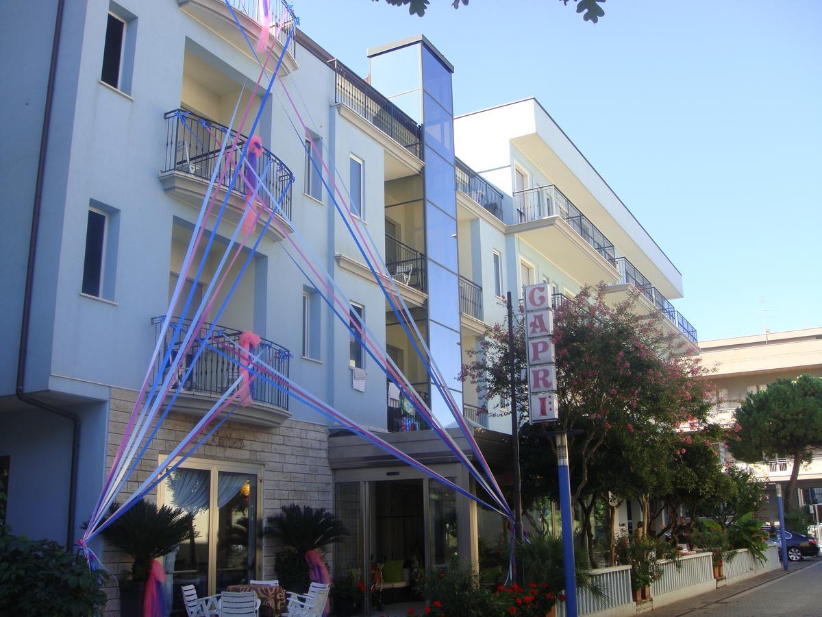 Hotel Capri Bellaria-Igea Marina Buitenkant foto