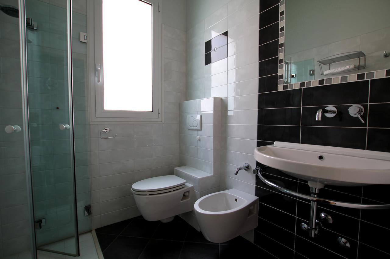 Hotel Capri Bellaria-Igea Marina Buitenkant foto